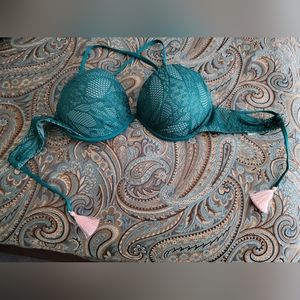 Victoria's Secret 34 D Bikini Top